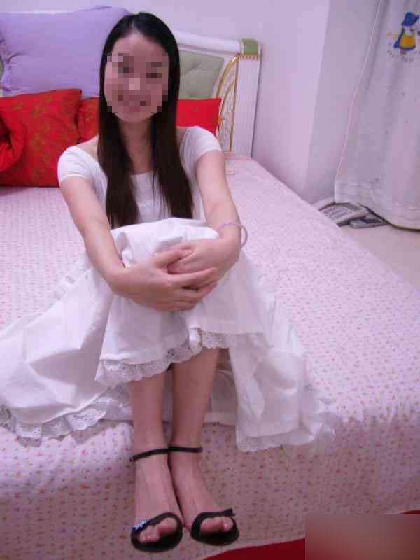 女县长与司机图片：女县长和司机洗澡图片 (6)(点击浏览下一张趣图)