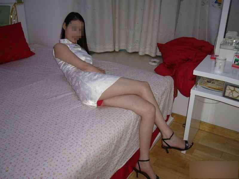 女县长与司机图片：女县长和司机洗澡图片 (8)(点击浏览下一张趣图)