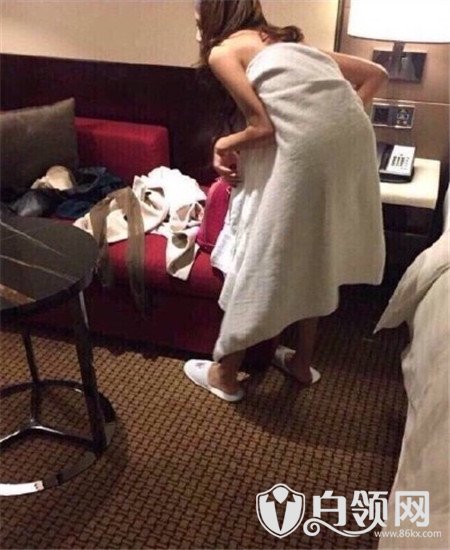 女县长的男司机玉倩：万玲玲睡司机图片 女局长司机阿姨(5)(点击浏览下一张趣图)