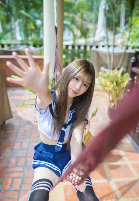 美女奶奶里面有子：美女奶奶不用手当图片(点击浏览下一张趣图)