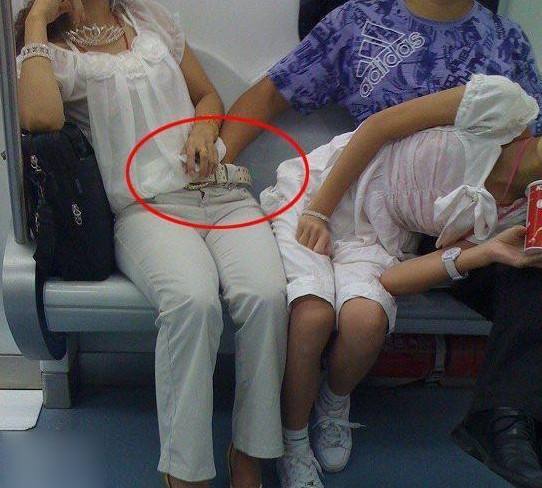 吃女人豆腐是指哪里 图解：吃女人豆腐的视频(2)(点击浏览下一张趣图)