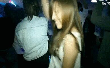 小雷卫生间草婷婷 小雷双飞沈白雪和婷婷 小雷和沈婷婷15部分(2)(点击浏览下一张趣图)