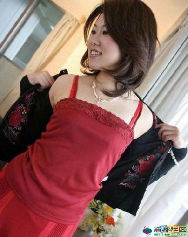 夜总会陪酒女价格：夜总会怎么玩陪酒妹 夜总会找陪酒算出轨吗?(7)(点击浏览下一张趣图)