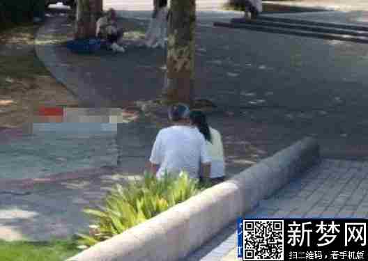 老根可爱多图片老头尿：下旬老人恋老图片 幽居情恋老网图片大全(2)(点击浏览下一张趣图)