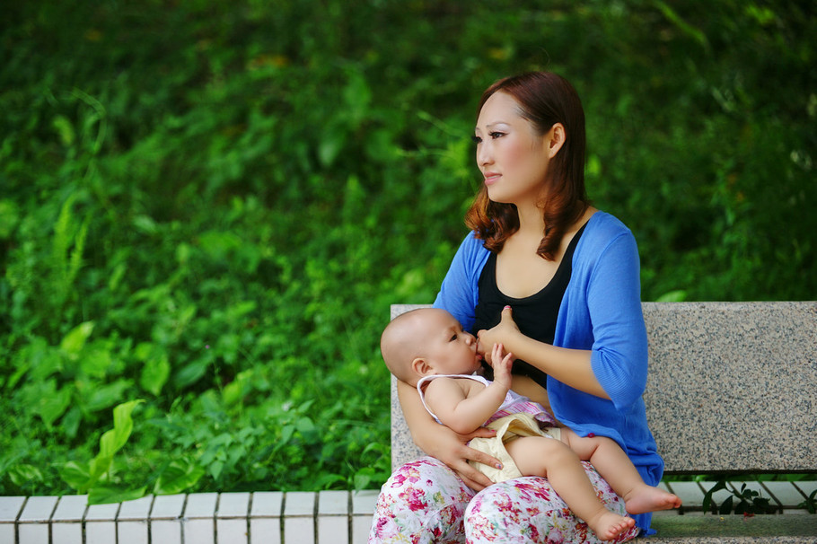 微信捞瓶子那些少妇图 那些年微信约过的熟女：少妇约出来真实照片(6)(点击浏览下一张趣图)