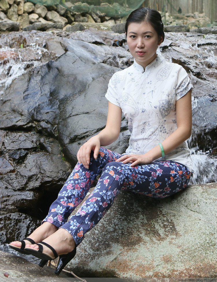 微信约小少妇图片：微信约少妇干 微信约到的武汉少妇(5)(点击浏览下一张趣图)