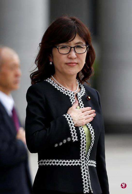日本女防长稻田朋美：日本女防长av 日本女防长年轻照片(4)(点击浏览下一张趣图)