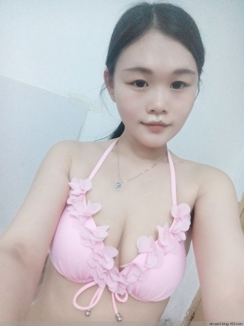 微信熟女色情聊天截图：42老熟女微信QQ 微信找四十以上熟女(点击浏览下一张趣图)