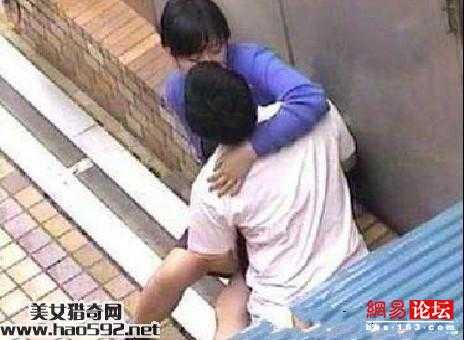 打野战哪些地方比较好 可以打野战的地方：晚上野战好刺激啊(3)(点击浏览下一张趣图)