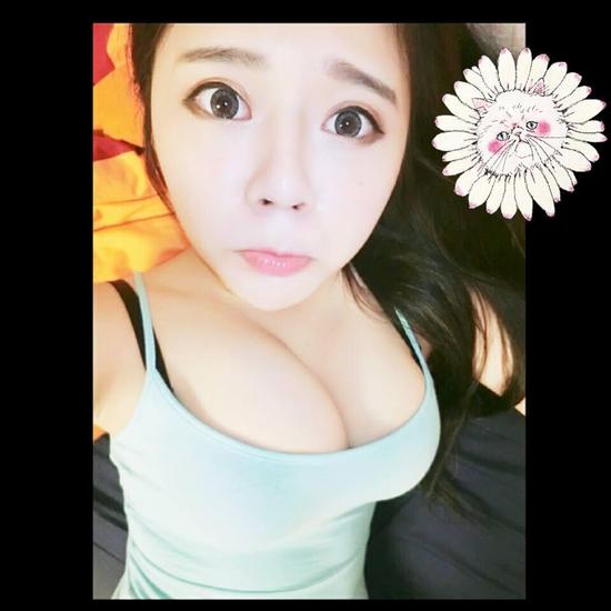 分手后的大学女友图片：大学女友[13p] 大学女友[13p](6)(点击浏览下一张趣图)