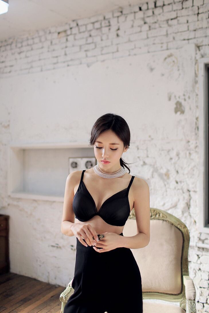 女下体检全身视频 ：韩式3点 女士内衣(5)(点击浏览下一张趣图)