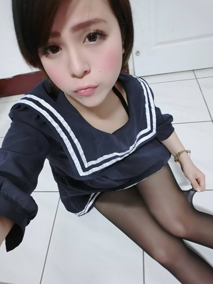 Mandi香菱图片香菱巨乳：波神mandi香菱直播 台湾陈香菱视频(3)(点击浏览下一张趣图)