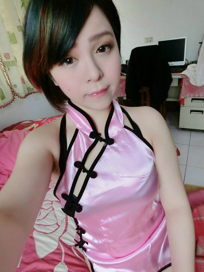 Mandi香菱图片香菱巨乳：波神mandi香菱直播 台湾陈香菱视频(4)(点击浏览下一张趣图)