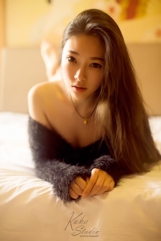 人体展阴(8)：正常女性下体展示图片((点击浏览下一张趣图)