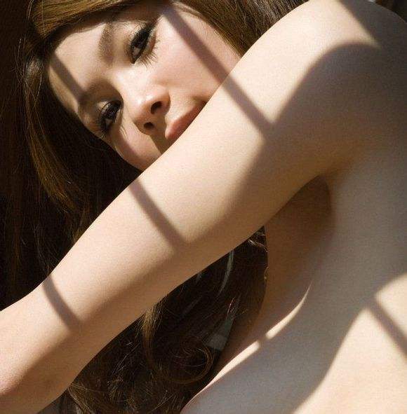 桐原绘里香58部种子：桐原绘香里最好看番号 (3)(点击浏览下一张趣图)