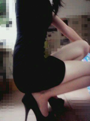 女神都是有钱人的精盆 为什么叫女的腿炮架：长腿炮架美女(4)(点击浏览下一张趣图)