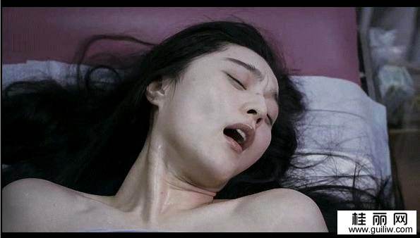 范冰冰人体哪里看：范冰冰床上的身体图片(点击浏览下一张趣图)