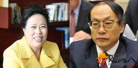 刘志军玩蒋雯丽照片：刘志军同时玩三人 (4)(点击浏览下一张趣图)