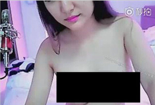 8月7号yy直播事件视频：夏可可最骚视频 yy直播啪啪回放视频(点击浏览下一张趣图)