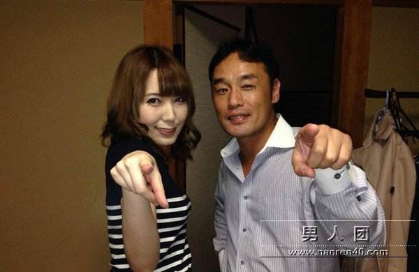 东尼大木与风间妈妈：东尼大木拍的跟母亲的 东尼大木 mdyd 839(点击浏览下一张趣图)