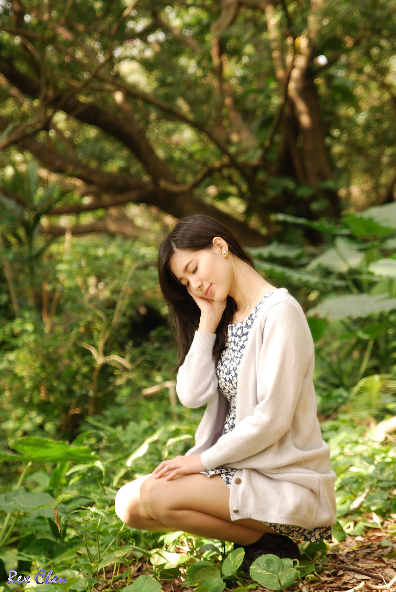 白屁股[11p]：我爱肥白妇女 看老肥熟女人微博图,片(2)(点击浏览下一张趣图)