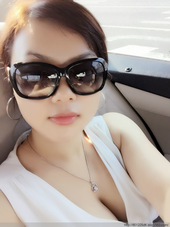 榆树湾情事目录在线：榆树湾情事1一40章t 榆树湾的故事二柱妈(3)(点击浏览下一张趣图)