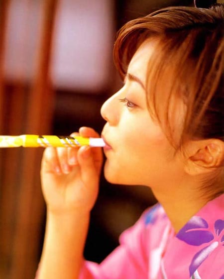 小泽园打假炮：日本A片是真插还是 小泽圆经典下载(4)(点击浏览下一张趣图)