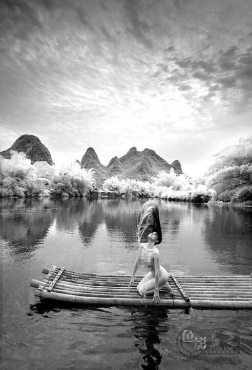 明星美女山水风景图片：森林山水风景美女图片(5)(点击浏览下一张趣图)