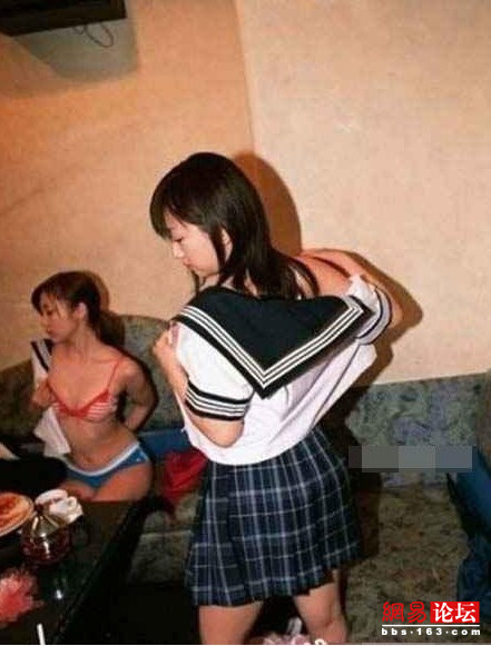 小姐遇到吃药客人咋能 小姐躺真实着服务图片(3)(点击浏览下一张趣图)