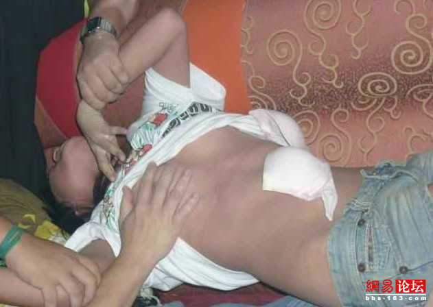 宾馆小姐陪客人睡觉图：实拍各地小姐图片(5)(点击浏览下一张趣图)