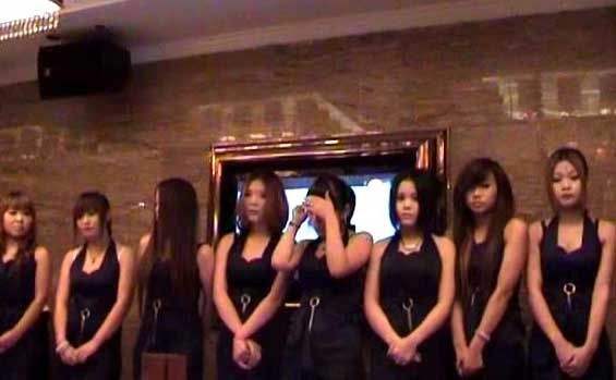 澳门九号会所小姐照片：澳门高级会所美女(2)(点击浏览下一张趣图)