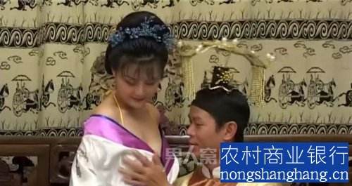 经典AV三级在线 台湾,香港经典三级日本 gif出处：香港经典古装三级,明朝(点击浏览下一张趣图)