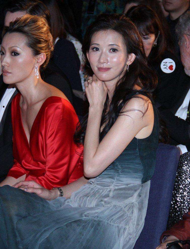 林志玲露小乳黄渤瑜伽 林志玲给过哪三个男人：(6)(点击浏览下一张趣图)