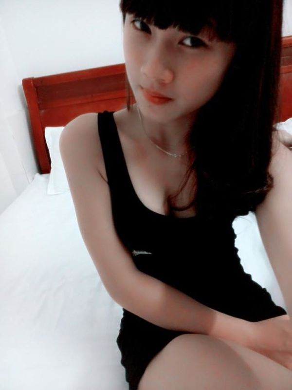 微信寂寞女聊天色截图：开放女聊天记录 与四十岁大妈聊骚内容(2)(点击浏览下一张趣图)