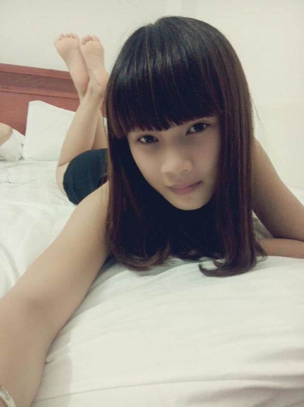 微信寂寞女聊天色截图：开放女聊天记录 与四十岁大妈聊骚内容(4)(点击浏览下一张趣图)