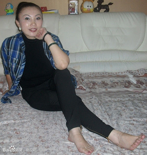著名的恋母微信群绿妈现实图片：重庆恋母绿妈(2)(点击浏览下一张趣图)