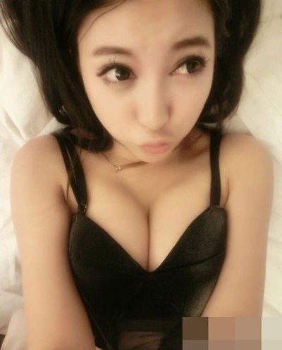 微博红人萌b乖乖迅雷 图集：cutiequeen在线播放 微博红人萝莉软妹兔(2)(点击浏览下一张趣图)