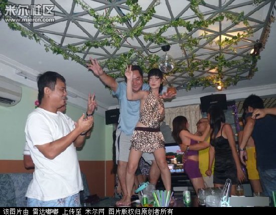 河口越南小姐服务图片：斯瓦帕克妓女工作图(3)(点击浏览下一张趣图)
