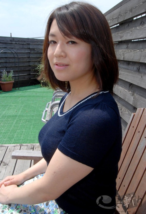 河源女教师廖丽晓艳照：蕲春女教师无吗艳照(点击浏览下一张趣图)