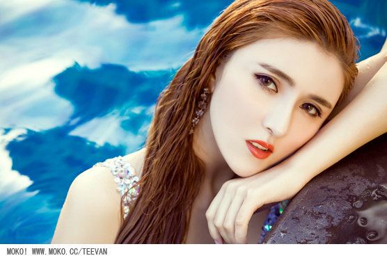 粉嫩的鲍鱼流水14p：俄罗斯18岁美女献身人体艺术(18)(5)(点击浏览下一张趣图)