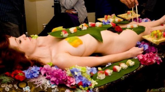 奶油颜料糊脸惩罚：美女奶油大战 日本美女奶油大战(3)(点击浏览下一张趣图)