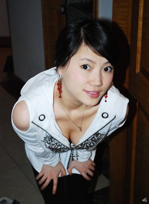 晒晒自己的内裤丝袜济南晒我的妈妈贴吧(4)(点击浏览下一张趣图)