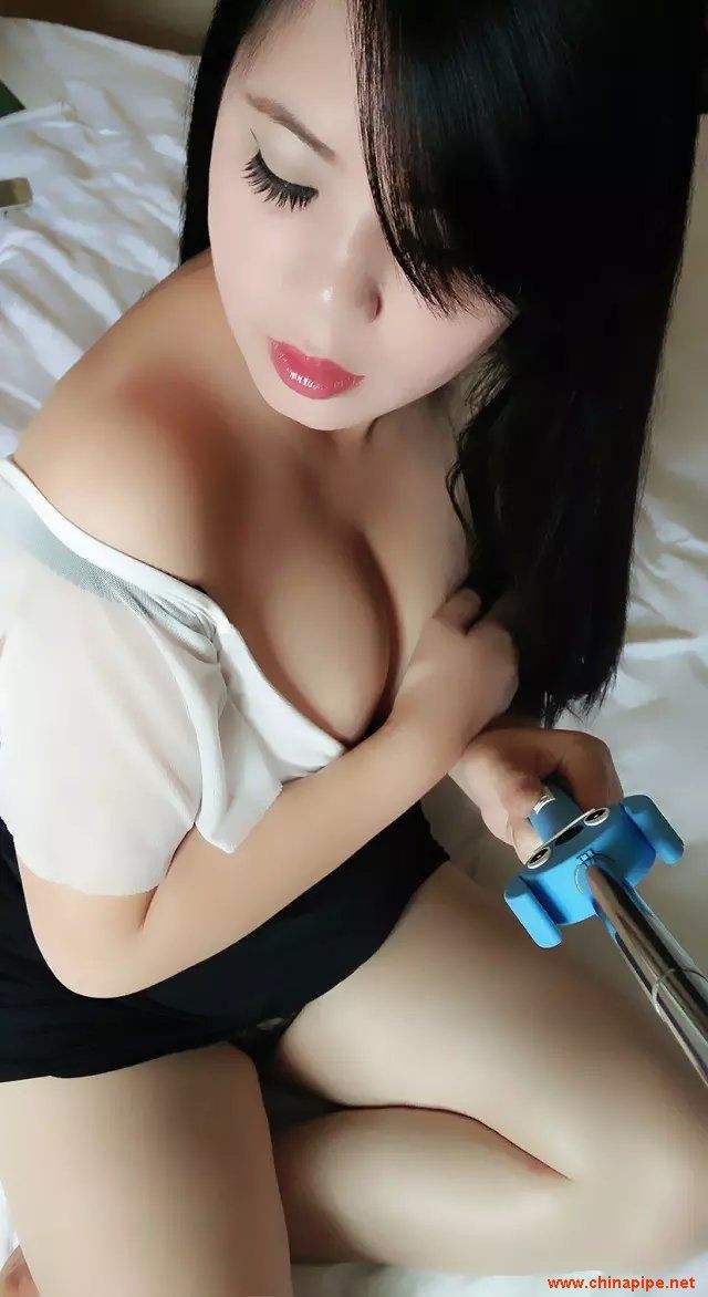 三亚富二代吊奶玩法：三亚夜总会玩法吊乳 夜总会调奶玩法详解(2)(点击浏览下一张趣图)