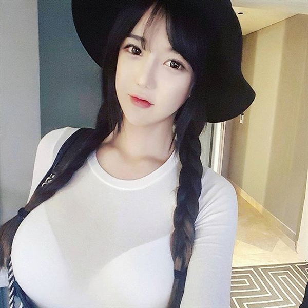 instagram十大韩国网红、：韩国instagram大尺度 ins上很火的韩国网红(3)(点击浏览下一张趣图)