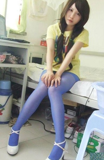大学女生宿舍自拍图片：大学女生宿舍透明内裤(8)(点击浏览下一张趣图)