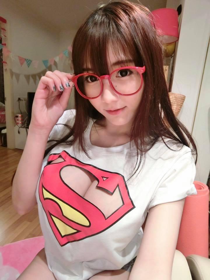 木瓜乳型乳房看吗? 最好看的木瓜胸：吊钟乳(图)(4)(点击浏览下一张趣图)