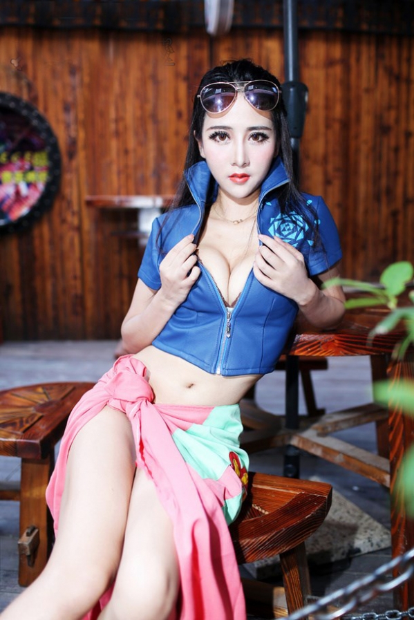 昨夜的酒醉老妈改口 在酒店上喝多老妈：老妈酒醉,好纠结(点击浏览下一张趣图)