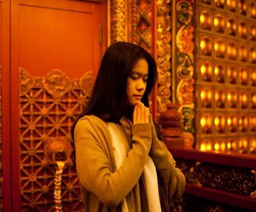女人去寺庙要注意什么？这些一定要注意(2)(点击浏览下一张趣图)