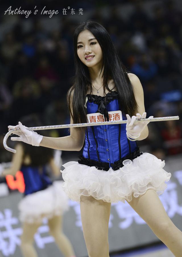 nba篮球宝贝不让穿内裤 nba篮球宝贝严重走光：篮球宝贝会和球员搞吗(3)(点击浏览下一张趣图)