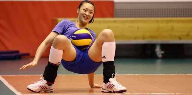 女排惠若琪裆部饱满照 女排惠若琪裆部图片：惠若琪下面照片曝光(2)(点击浏览下一张趣图)